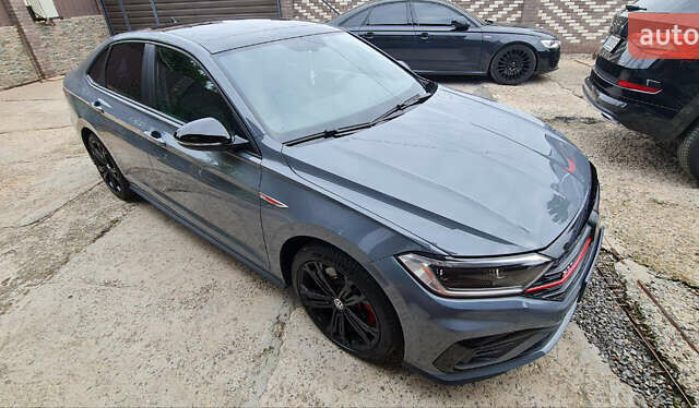 Серый Фольксваген Джетта, объемом двигателя 1.98 л и пробегом 49 тыс. км за 18500 $, фото 2 на Automoto.ua