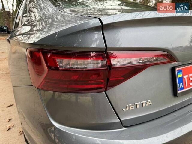 Серый Фольксваген Джетта, объемом двигателя 1.4 л и пробегом 125 тыс. км за 14200 $, фото 39 на Automoto.ua