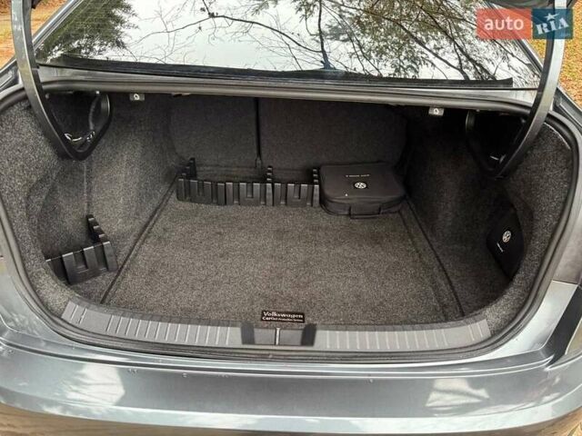 Сірий Фольксваген Джетта, об'ємом двигуна 1.4 л та пробігом 87 тис. км за 13500 $, фото 14 на Automoto.ua