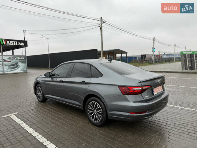 Серый Фольксваген Джетта, объемом двигателя 1.4 л и пробегом 98 тыс. км за 15300 $, фото 2 на Automoto.ua