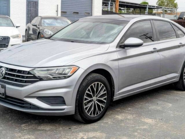 Серый Фольксваген Джетта, объемом двигателя 1.4 л и пробегом 44 тыс. км за 11500 $, фото 2 на Automoto.ua