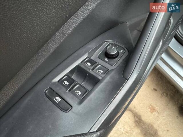 Сірий Фольксваген Джетта, об'ємом двигуна 1.4 л та пробігом 87 тис. км за 13500 $, фото 30 на Automoto.ua