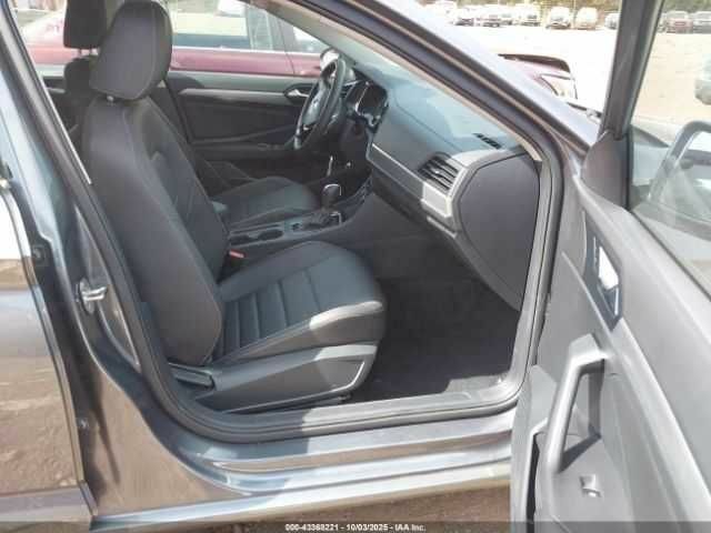 Сірий Фольксваген Джетта, об'ємом двигуна 0 л та пробігом 47 тис. км за 3700 $, фото 4 на Automoto.ua