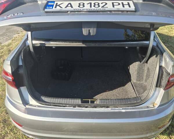 Сірий Фольксваген Джетта, об'ємом двигуна 1.4 л та пробігом 220 тис. км за 14200 $, фото 4 на Automoto.ua