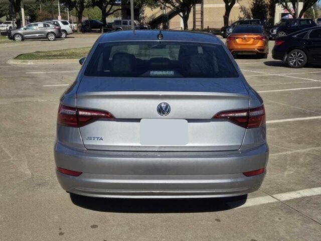 Сірий Фольксваген Джетта, об'ємом двигуна 1.4 л та пробігом 25 тис. км за 3300 $, фото 6 на Automoto.ua