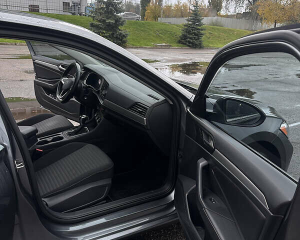 Серый Фольксваген Джетта, объемом двигателя 1.5 л и пробегом 83 тыс. км за 19000 $, фото 19 на Automoto.ua