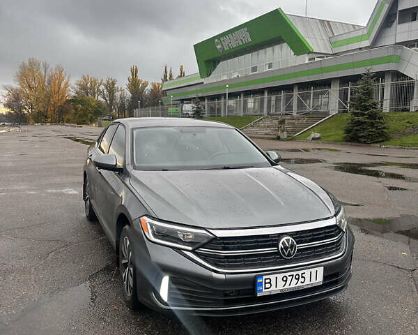 Серый Фольксваген Джетта, объемом двигателя 1.5 л и пробегом 83 тыс. км за 19000 $, фото 9 на Automoto.ua