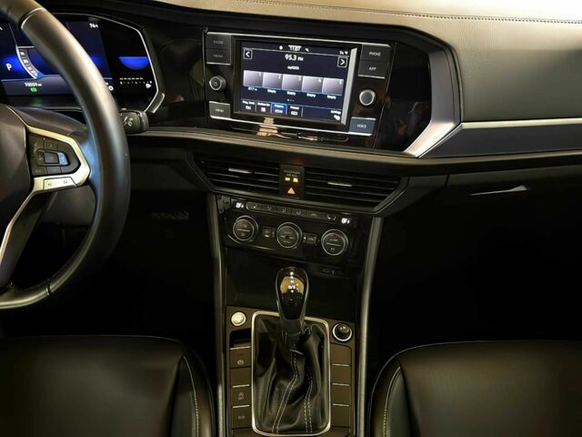 Серый Фольксваген Джетта, объемом двигателя 1.5 л и пробегом 12 тыс. км за 11000 $, фото 9 на Automoto.ua