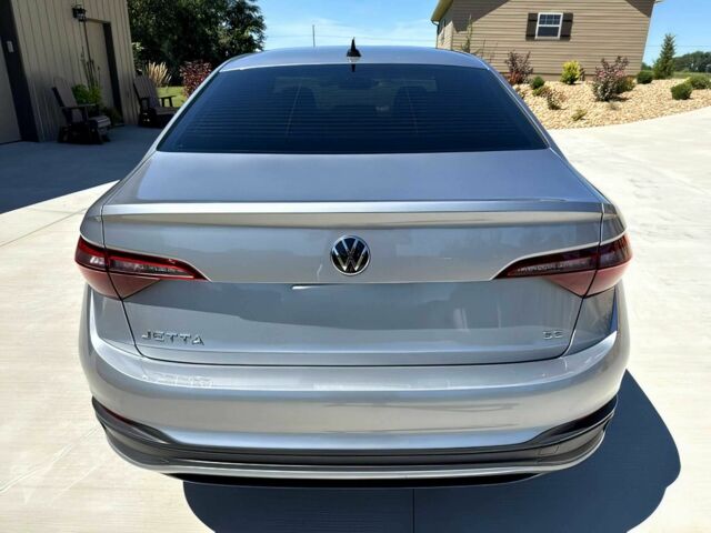 Серый Фольксваген Джетта, объемом двигателя 1.5 л и пробегом 12 тыс. км за 11000 $, фото 5 на Automoto.ua