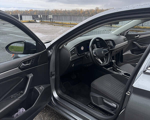 Серый Фольксваген Джетта, объемом двигателя 1.5 л и пробегом 83 тыс. км за 19000 $, фото 14 на Automoto.ua