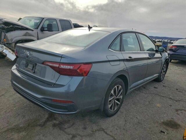 Сірий Фольксваген Джетта, об'ємом двигуна 1.5 л та пробігом 47 тис. км за 3000 $, фото 2 на Automoto.ua