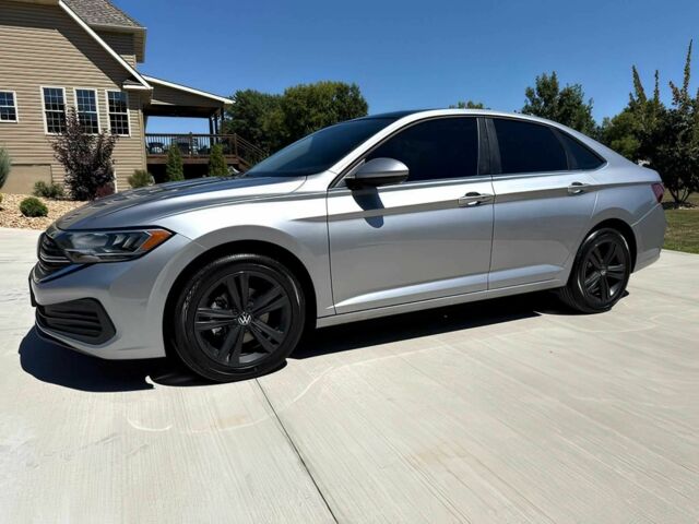 Серый Фольксваген Джетта, объемом двигателя 1.5 л и пробегом 12 тыс. км за 11000 $, фото 2 на Automoto.ua