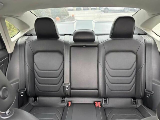 Серый Фольксваген Джетта, объемом двигателя 1.5 л и пробегом 27 тыс. км за 10900 $, фото 9 на Automoto.ua