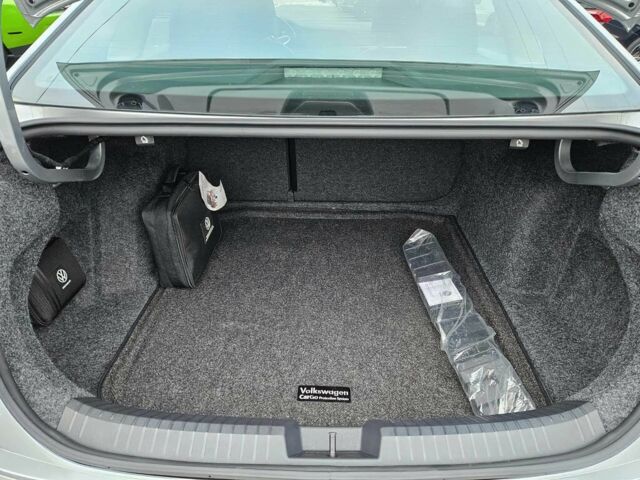 Серый Фольксваген Джетта, объемом двигателя 1.5 л и пробегом 13 тыс. км за 9000 $, фото 6 на Automoto.ua