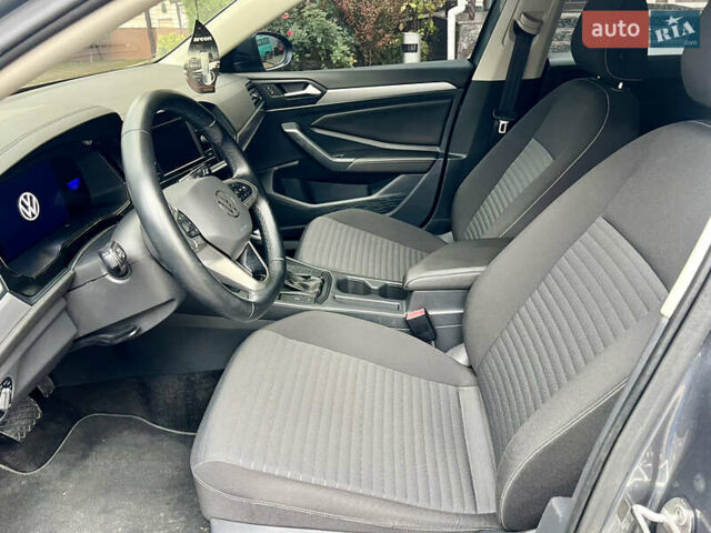 Серый Фольксваген Джетта, объемом двигателя 1.5 л и пробегом 40 тыс. км за 17700 $, фото 15 на Automoto.ua