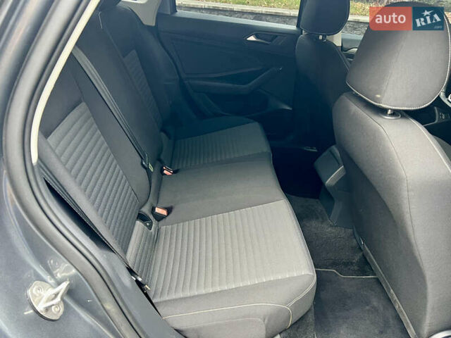 Серый Фольксваген Джетта, объемом двигателя 1.5 л и пробегом 40 тыс. км за 17700 $, фото 11 на Automoto.ua