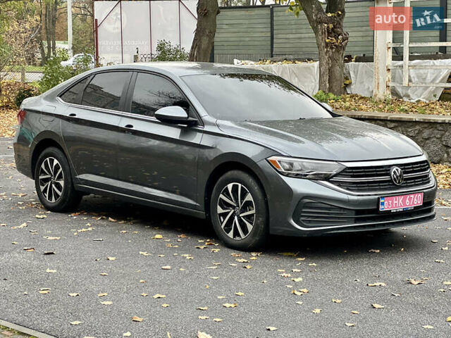 Серый Фольксваген Джетта, объемом двигателя 1.5 л и пробегом 40 тыс. км за 17700 $, фото 3 на Automoto.ua