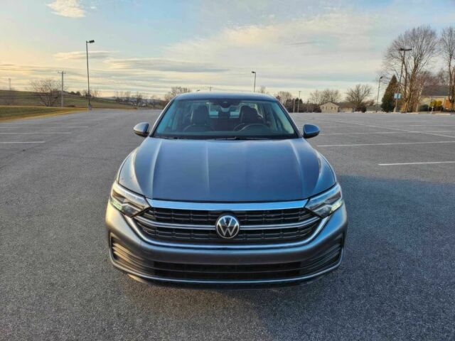 Сірий Фольксваген Джетта, об'ємом двигуна 1.5 л та пробігом 30 тис. км за 9600 $, фото 1 на Automoto.ua