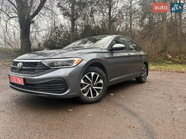 Сірий Фольксваген Джетта, об'ємом двигуна 1.5 л та пробігом 7 тис. км за 19800 $, фото 12 на Automoto.ua