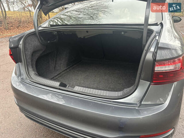 Сірий Фольксваген Джетта, об'ємом двигуна 1.5 л та пробігом 7 тис. км за 19800 $, фото 37 на Automoto.ua