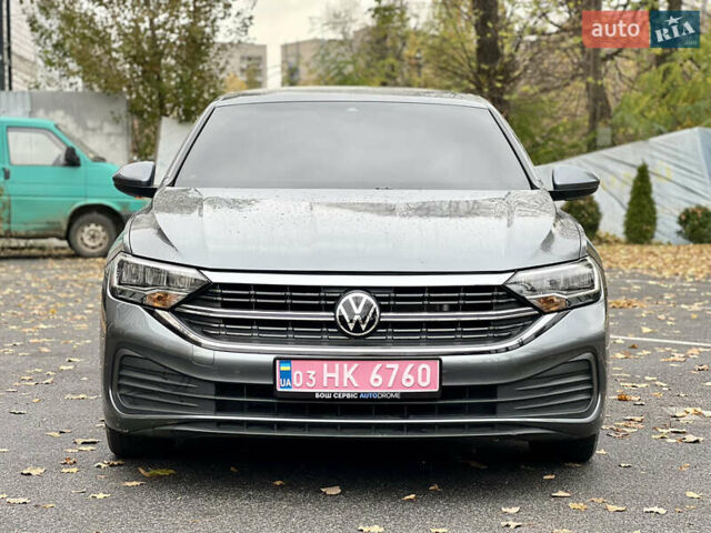 Серый Фольксваген Джетта, объемом двигателя 1.5 л и пробегом 40 тыс. км за 17700 $, фото 2 на Automoto.ua