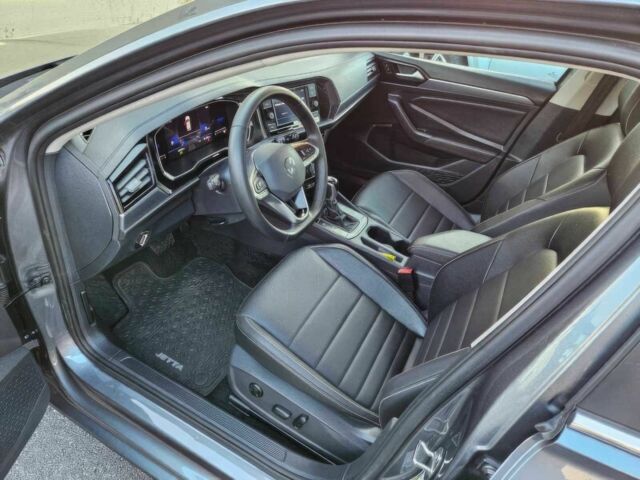 Сірий Фольксваген Джетта, об'ємом двигуна 1.5 л та пробігом 30 тис. км за 9600 $, фото 7 на Automoto.ua