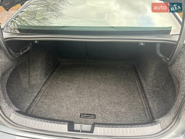 Сірий Фольксваген Джетта, об'ємом двигуна 1.5 л та пробігом 7 тис. км за 19800 $, фото 36 на Automoto.ua