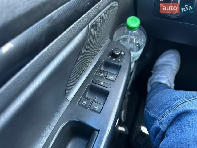 Серый Фольксваген Джетта, объемом двигателя 2.48 л и пробегом 273 тыс. км за 8300 $, фото 22 на Automoto.ua