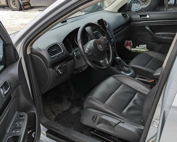 Серый Фольксваген Джетта, объемом двигателя 2.48 л и пробегом 255 тыс. км за 4500 $, фото 6 на Automoto.ua