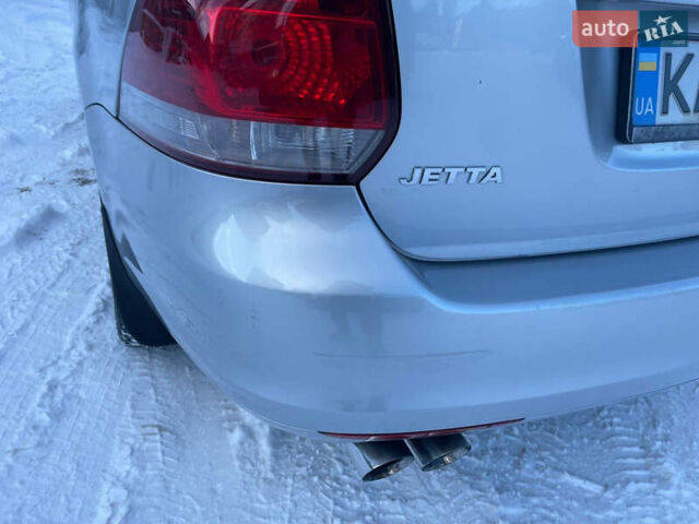 Серый Фольксваген Джетта, объемом двигателя 1.97 л и пробегом 205 тыс. км за 8800 $, фото 10 на Automoto.ua