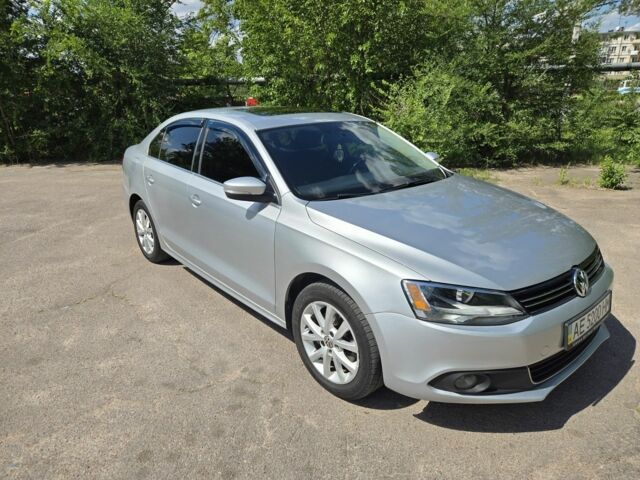 Серый Фольксваген Джетта, объемом двигателя 2.5 л и пробегом 100 тыс. км за 9000 $, фото 2 на Automoto.ua