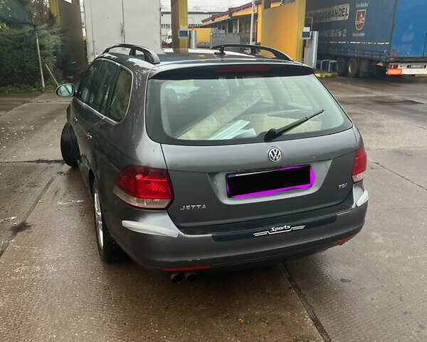 Сірий Фольксваген Джетта, об'ємом двигуна 1.98 л та пробігом 250 тис. км за 9500 $, фото 5 на Automoto.ua