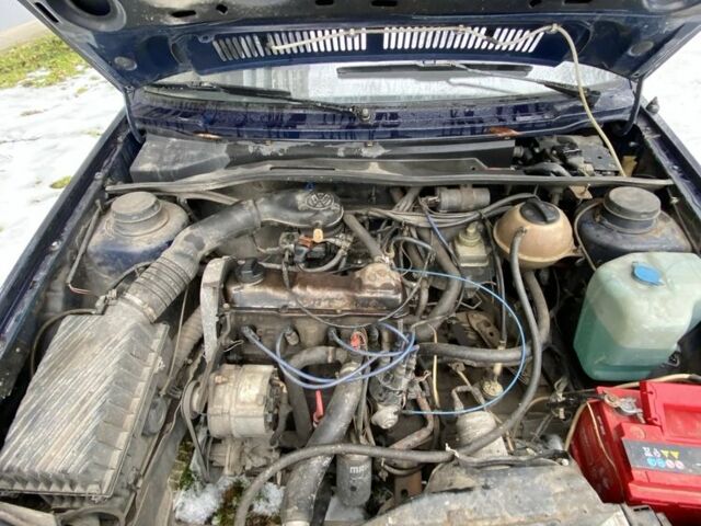 Синий Фольксваген Джетта, объемом двигателя 1.8 л и пробегом 352 тыс. км за 900 $, фото 7 на Automoto.ua