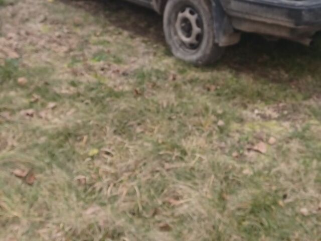 Синий Фольксваген Джетта, объемом двигателя 1.6 л и пробегом 342 тыс. км за 850 $, фото 3 на Automoto.ua