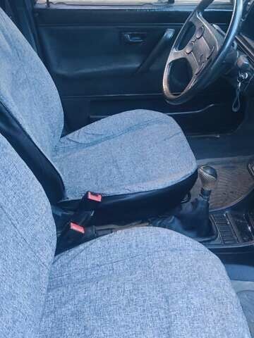 Синий Фольксваген Джетта, объемом двигателя 1.8 л и пробегом 280 тыс. км за 1100 $, фото 2 на Automoto.ua