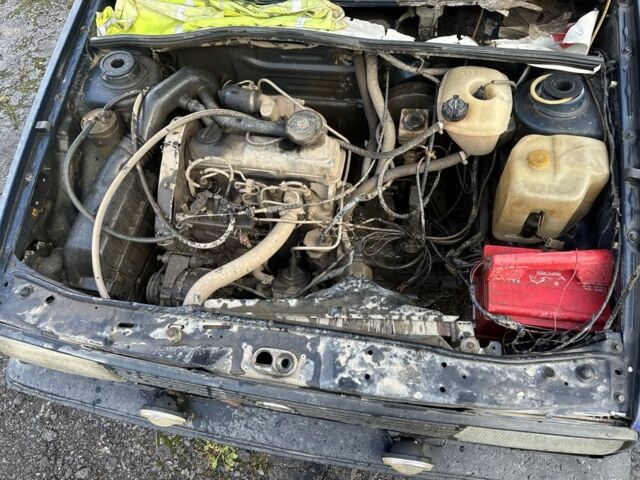 Синій Фольксваген Джетта, об'ємом двигуна 1.6 л та пробігом 210 тис. км за 750 $, фото 14 на Automoto.ua