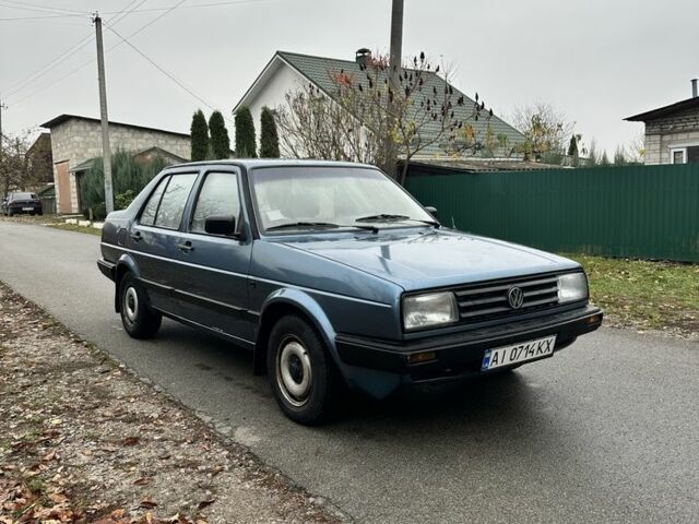 Синий Фольксваген Джетта, объемом двигателя 1.6 л и пробегом 200 тыс. км за 1800 $, фото 1 на Automoto.ua