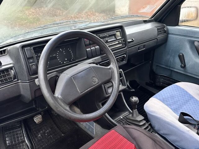 Синий Фольксваген Джетта, объемом двигателя 1.6 л и пробегом 200 тыс. км за 1800 $, фото 4 на Automoto.ua