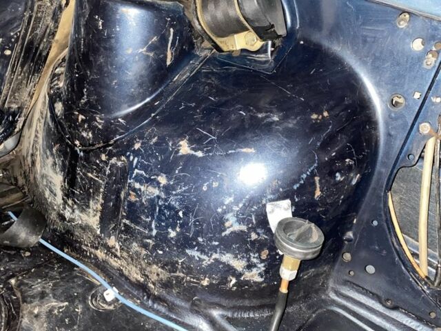 Синий Фольксваген Джетта, объемом двигателя 1.8 л и пробегом 300 тыс. км за 1000 $, фото 21 на Automoto.ua