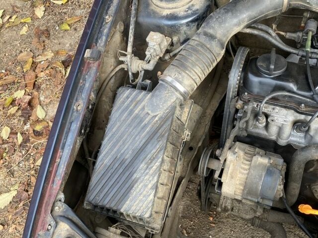 Синий Фольксваген Джетта, объемом двигателя 1.8 л и пробегом 300 тыс. км за 1000 $, фото 12 на Automoto.ua