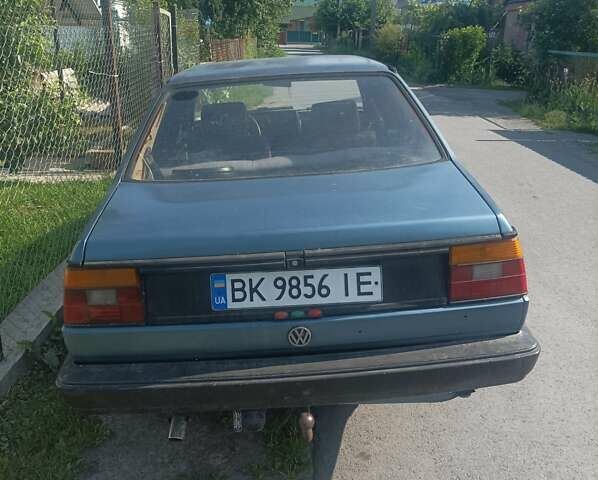 Синий Фольксваген Джетта, объемом двигателя 1.8 л и пробегом 200 тыс. км за 800 $, фото 5 на Automoto.ua