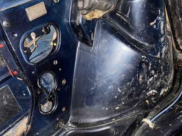 Синий Фольксваген Джетта, объемом двигателя 1.8 л и пробегом 300 тыс. км за 1000 $, фото 20 на Automoto.ua