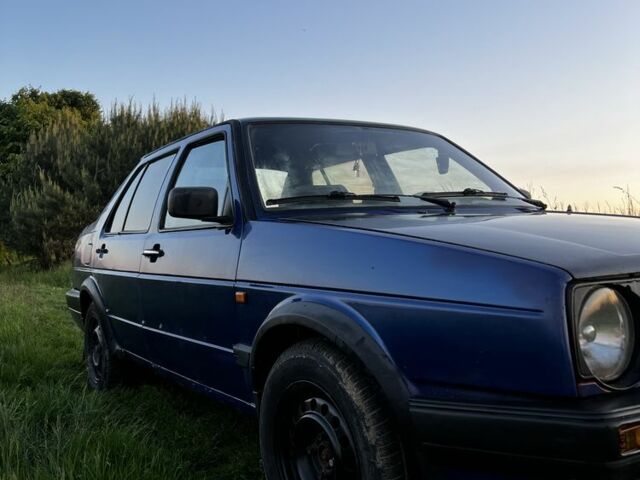 Синий Фольксваген Джетта, объемом двигателя 1.6 л и пробегом 497 тыс. км за 800 $, фото 1 на Automoto.ua