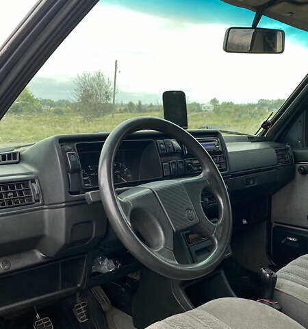 Синий Фольксваген Джетта, объемом двигателя 1.6 л и пробегом 360 тыс. км за 950 $, фото 9 на Automoto.ua