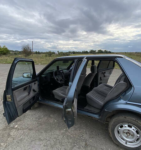 Синий Фольксваген Джетта, объемом двигателя 1.6 л и пробегом 360 тыс. км за 950 $, фото 21 на Automoto.ua