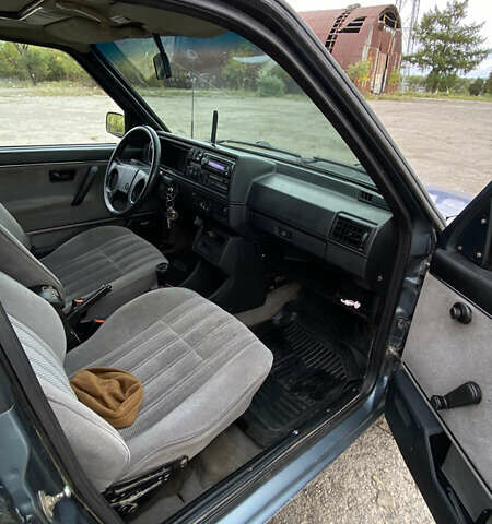 Синий Фольксваген Джетта, объемом двигателя 1.6 л и пробегом 360 тыс. км за 950 $, фото 18 на Automoto.ua