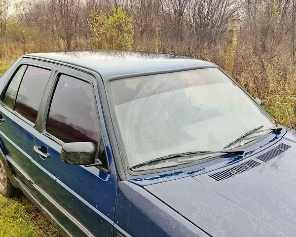 Синий Фольксваген Джетта, объемом двигателя 1.6 л и пробегом 256 тыс. км за 1600 $, фото 3 на Automoto.ua