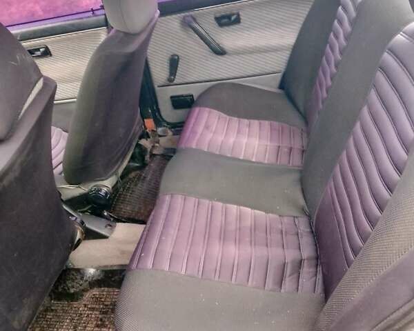 Синий Фольксваген Джетта, объемом двигателя 1.6 л и пробегом 256 тыс. км за 1600 $, фото 5 на Automoto.ua