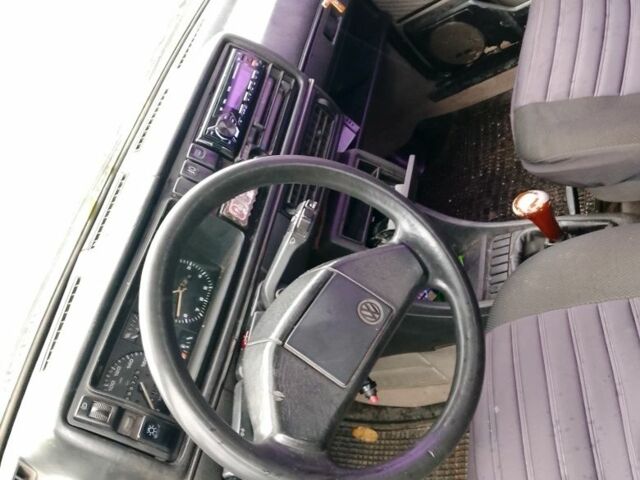 Синий Фольксваген Джетта, объемом двигателя 1.6 л и пробегом 256 тыс. км за 1600 $, фото 5 на Automoto.ua