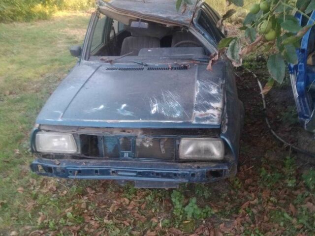 Синий Фольксваген Джетта, объемом двигателя 1.6 л и пробегом 33 тыс. км за 307 $, фото 3 на Automoto.ua